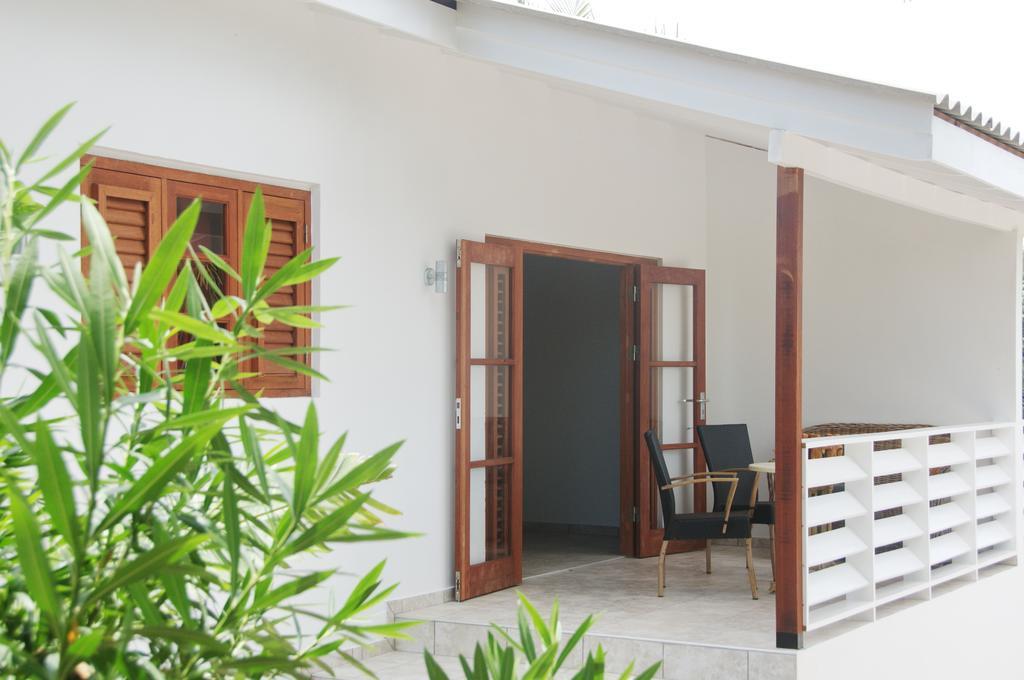 Bantopa Apartments Willemstad Room photo