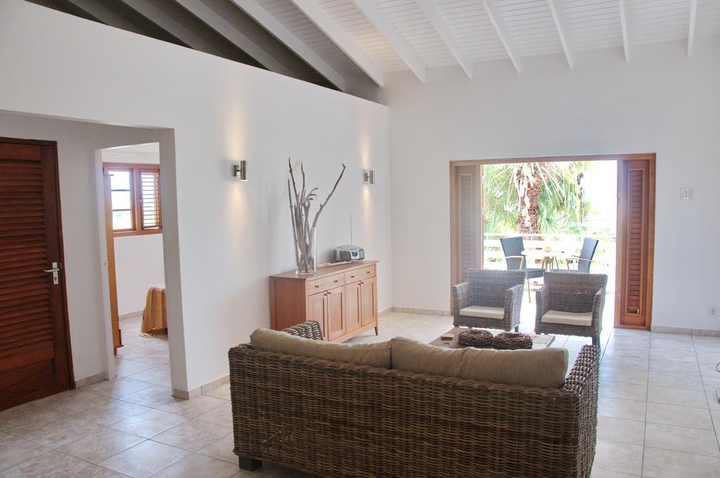 Bantopa Apartments Willemstad Room photo