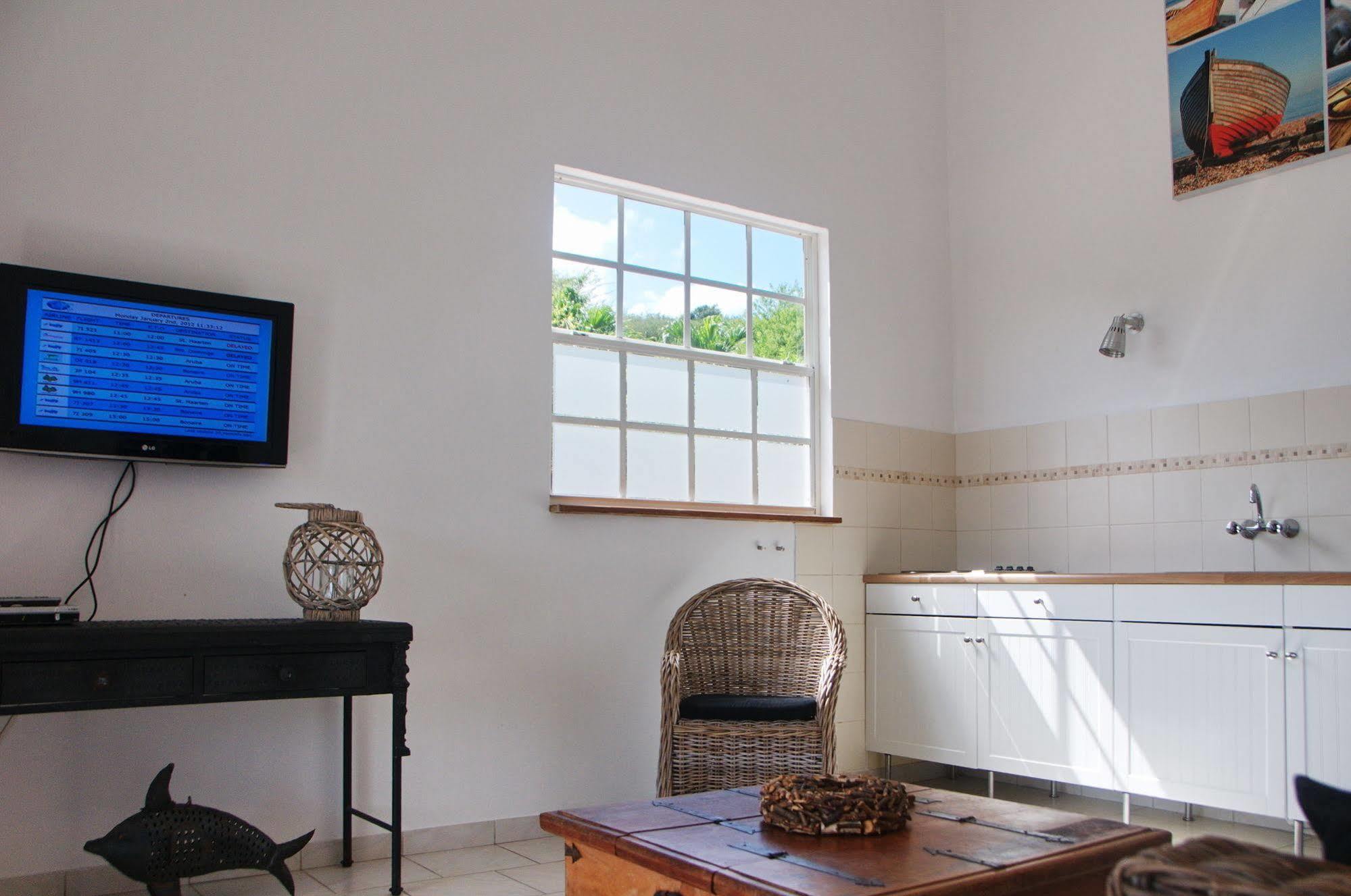 Bantopa Apartments Willemstad Exterior photo